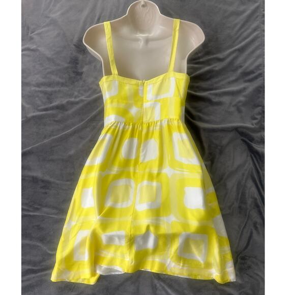 BANANA REPUBLIC Womens Dress Yellow Silk Sundress Summer Preppy Fit Flare | 0 - Picture 3 of 9